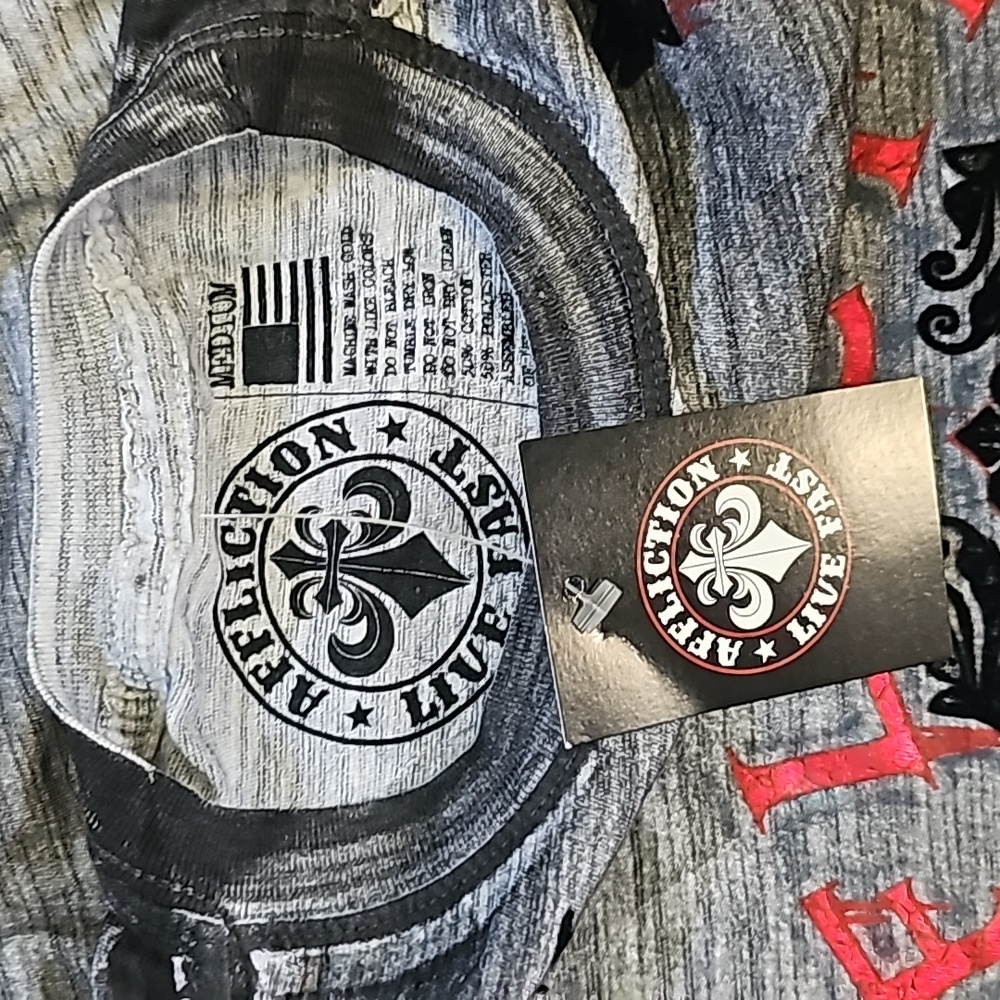 Affliction tee - Picture 4 of 5